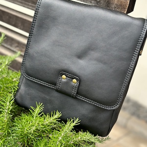Torba typu crossbody męska Torba skórzana męska Torba typu crossbody Torba ze skóry naturalnej Torba skórzana Torba skórzana męska Torba typu Sling Bag męska Prezent dla niego