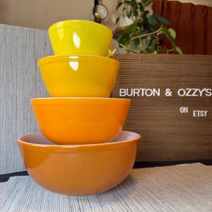 Rare PRYEX Citrus Colors Full Set of 4 - Glass nesting mixing bowls Collectible Orange and Yellow  401 402 403 404 Daisy Citrus solid color