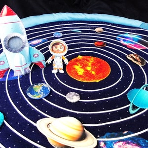 Vilt zonnestelsel speelkleed set - 82-delig educatief ruimteavontuur, vilten planeet speelkleed, Montessori geïnspireerd