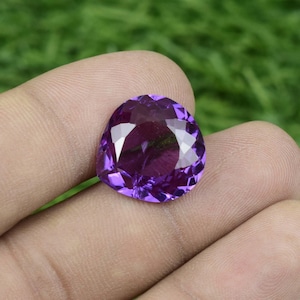 Natural Alexandrite Gemstone, Loose Gemstone Certified  For Jewelry Making, Alexandrite Color Changing, 19 Ct Size 17x07 mm Heart Shape