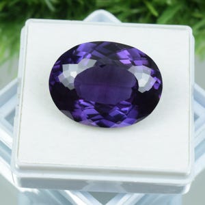 Pietra preziosa naturale di Alessandrite, per la creazione di gioielli, pietra preziosa sfusa certificata Alessandrite cangiante, 50 ct, dimensioni 26x20x11 mm, forma ovale