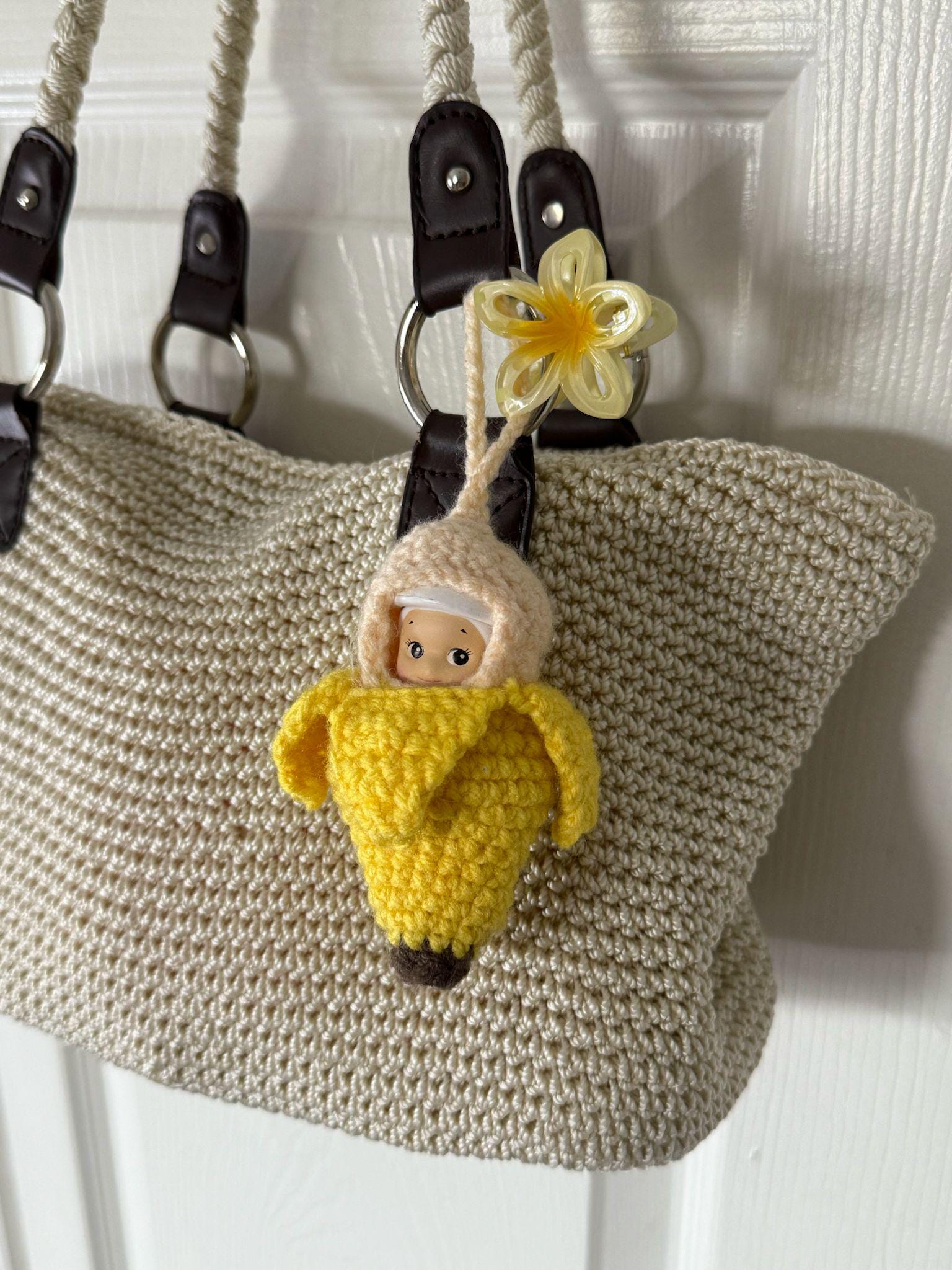 30 Banana Crochet Patterns: Play Food, Amigurumi, Pouches, and More 3 Sonny Angel Banana Pouch