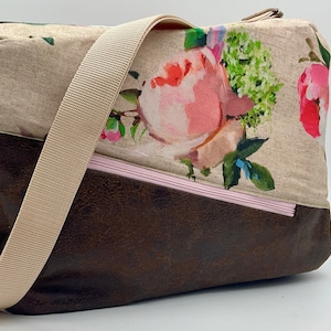 Sac à bandoulière en similicuir et toile à motif floral