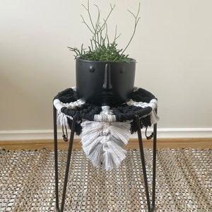 Modern boho planter/plant holder macrame