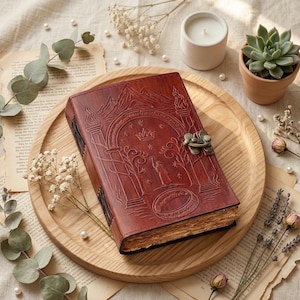 Dziennik skórzany Tolkiena „Drzwi Durina”: Notatnik fantasy (7 x 5 cali)