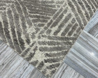 Handwoven Wool Chevron Rug: Modern Geometric Beige Taupe Carpet