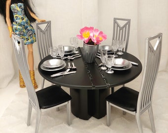 BLACK DINNING TABLE