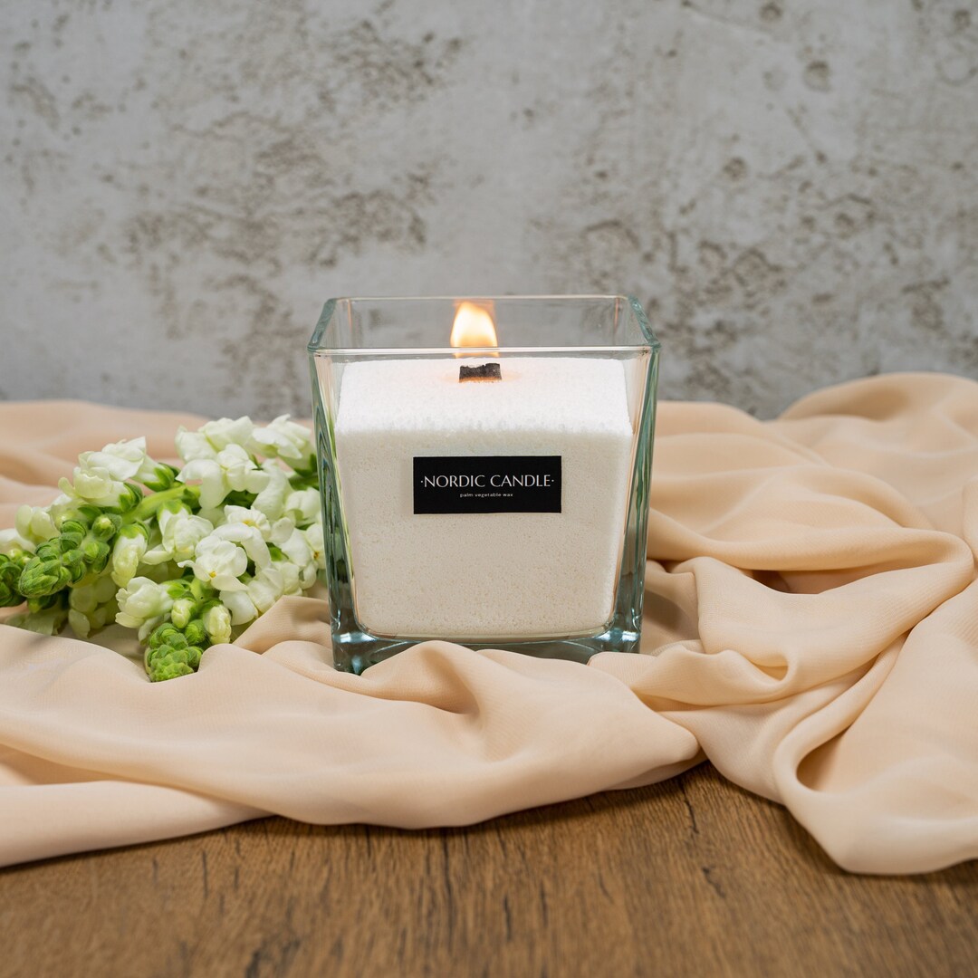Safe and Sustainable Refillable Candles in a Vase Crafted With Palm