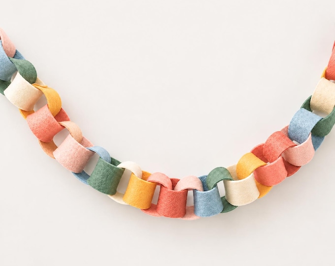 Wildflower Felt Chain Garland, Green Yellow Blue Fall Mantel Decor and Autumn Party Backdrop