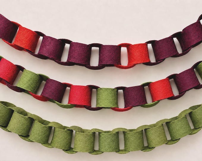 Christmas Felt Chain Garland, Red Green Holiday Decor, Mantel Tree Bunting, Scandinavian Style