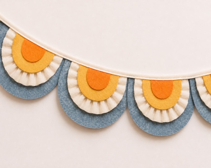 Thanksgiving Felt Fan Garland, Layered Autumn Bunting, Fall Mantel Friendsgiving Decor