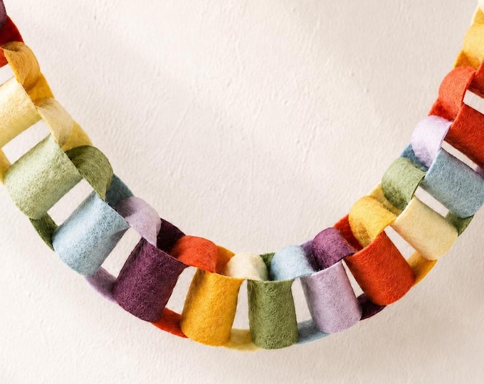 Chunky Rainbow Felt Garland, 3D Chain Party Decor, Nursery & Playroom Wall Hanging
