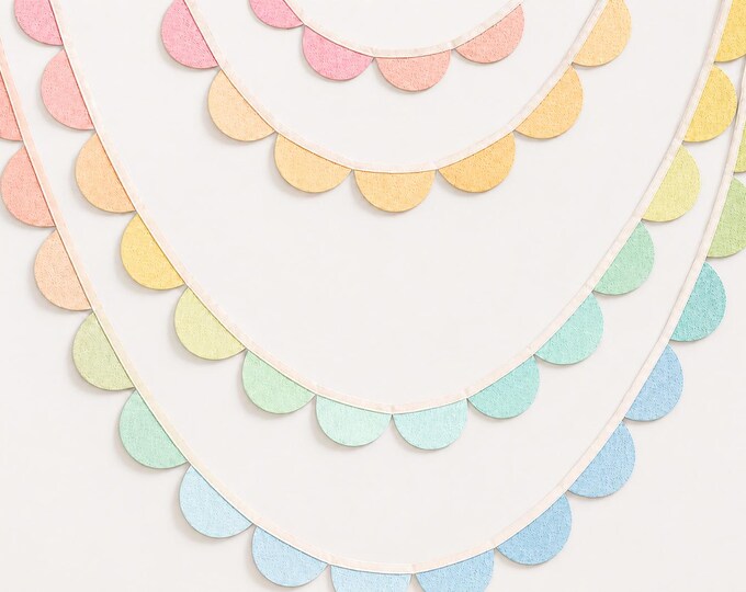Ombré Felt Scallop Garland, Pastel Nursery Decor and Birthday Party Bunting
