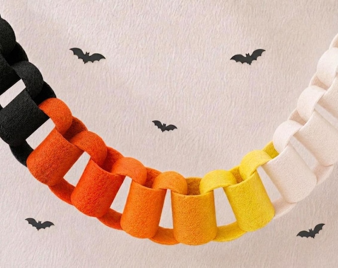 Chunky Felt Chain Garland in Classic Halloween Ombré