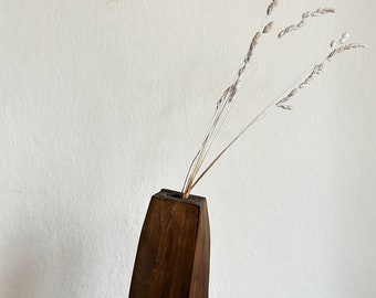 dried wood vases