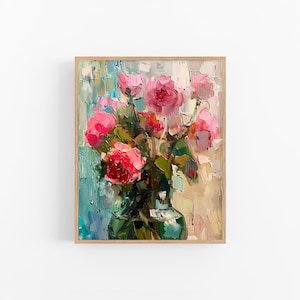 Op de afbeelding: Een schilderij van een boeket roze rozen in een groene vaas. De rozen zijn geschilderd in een losse, impressionistische stijl, met zichtbare penseelstreken. De achtergrond is een zachte, abstracte waslaag in blauw en beige.