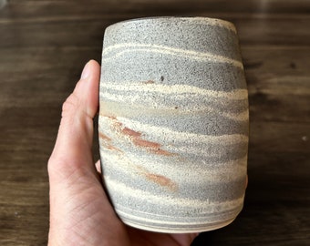 Medium Scandi and white stoneware Yunomi 4.5_01. . This tea mug has small elements of wild clay  to give a pattern.