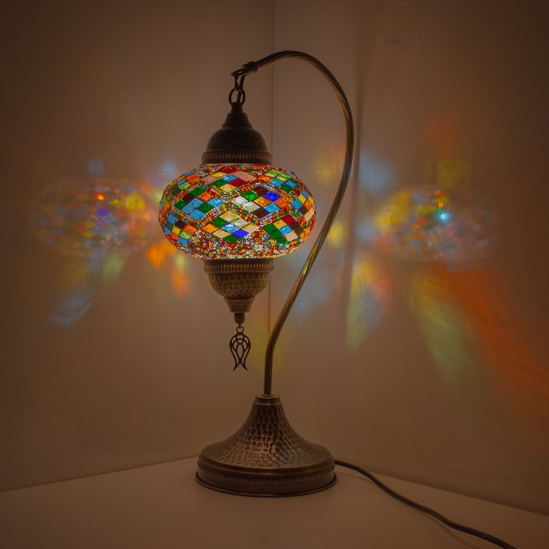 Lámpara turca premium de mesa con mosaico, lámpara marroquí, lámpara de noche de cuello de cisne hecha a mano, lámpara de noche de vidrio con mosaico y bombilla LED.