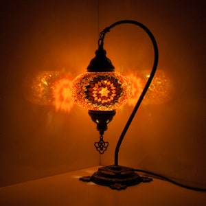 10 Variation Türkische Lampenmosaik Tischlampe Türkische marokkanische Lampe Handgefertigte Schwanenhals Nachtlampe Mosaik Glas Nachttischlampe & Led Birne Bild 9
