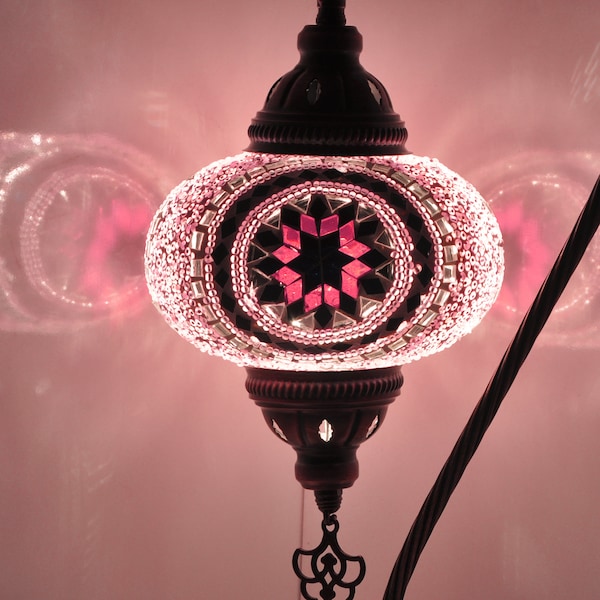 Lámpara turca de mesa de mosaico / Lámpara turca marroquí / Lámpara de noche Tiffany de cuello de cisne hecha a mano / Lámpara de noche de vidrio de mosaico con bombilla LED