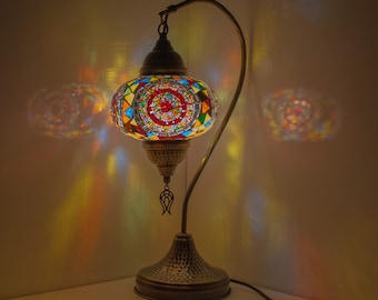 10 variantes - Lampe de table en mosaïque turque haut de gamme | Lampe marocaine | Lampe de nuit à col de cygne faite main | Lampe de chevet en mosaïque de verre et ampoule LED