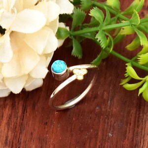 Blauwturkoois ring: 925 sterlingzilveren verstelbare band