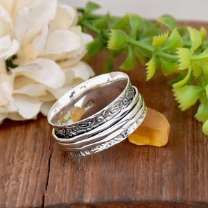 Flower Sterling Silver Spinner Ring: Textured Meditation Fidget Ring