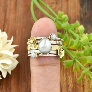 Fresh Water Pearl Ring Rolling Ring 925Sterling Silver Ring Two Tone Ring Boho Ring Flower Ring Five Band Ring Interlocked Ring Gift For Her