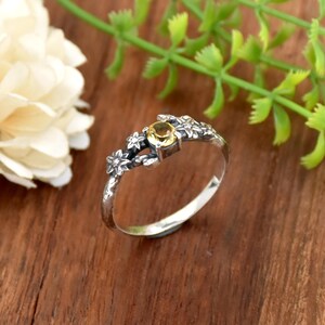 Citrine Flower Ring: Sterling Silver Leaves, Prongs Setting
