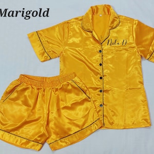 Customized Satin pyjamas, Bridesmaid pajamas, Plus size pajamas,Bachelorette pjs, Bridal pj set, Sleepover Party PJs, Slumber party pajamas,