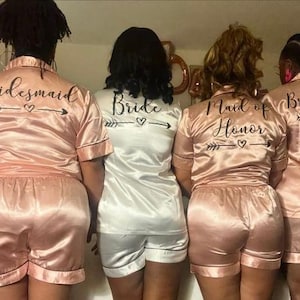 Customized Satin pyjamas, Bridesmaid pajamas, Plus sizes pajamas, Bachelorette pjs, Bridal pj set, Sleepover, Slumber party pajamas