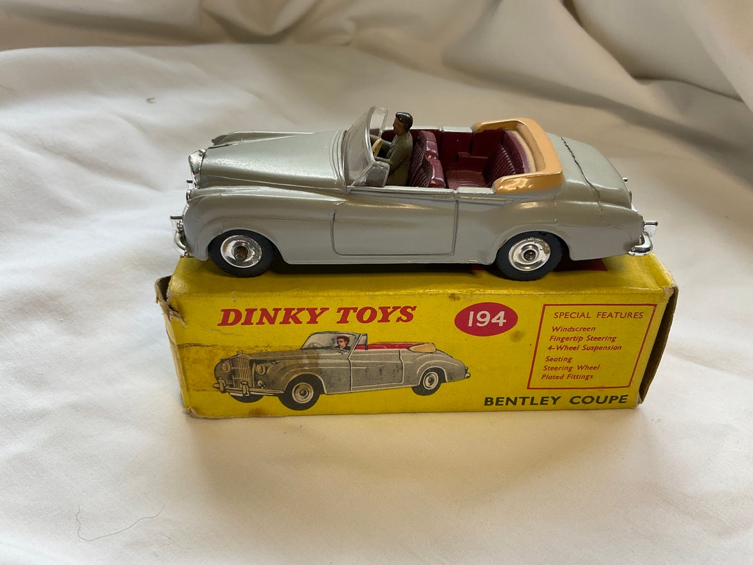 レアカラーDINKY TOYS BENTLEY ミニカー il_1080xN.5263962587_9a7t.jpg