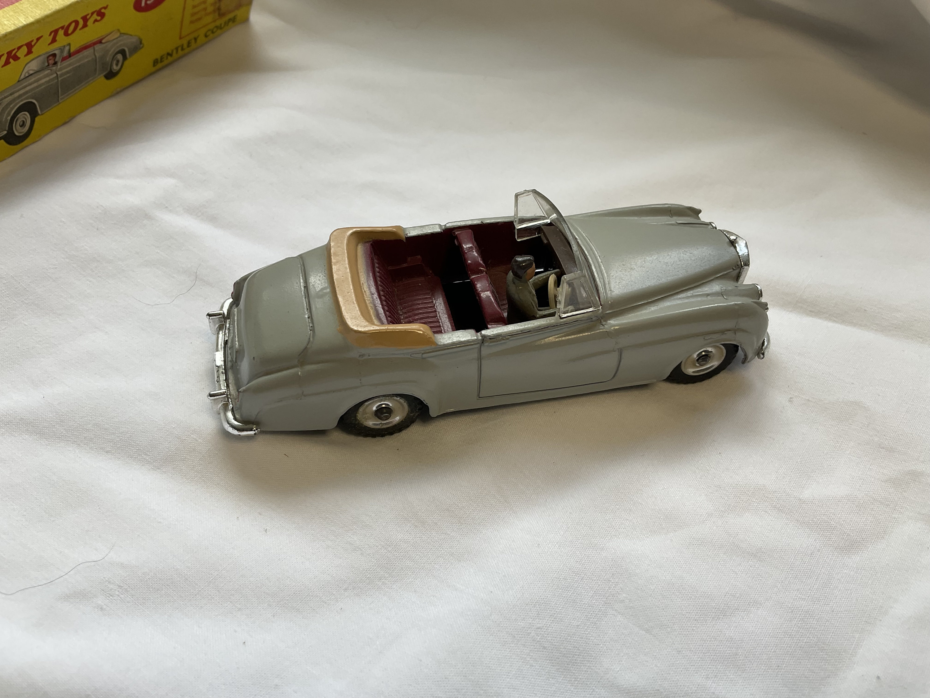 Dinky 36b, Bentley - Free Price Guide & Review