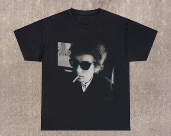 Vintage Style Bob Dylan T-shirt - Aesthetic Clothing - Unisex - Classic Fit - Trendy Graphic Tee