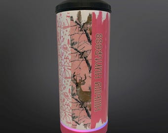Hillbilly Huntress 4-in-1 Bluetooth-Lautsprecher Becher • Pink Camo Dosenkühler • Schlanke/normale Dose & Flasche • 16 Unzen Becher