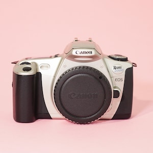 Canon EOS Rebel 2000 SLR 35mm camera (Body Only) / vintage camera