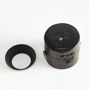 Vintage - Olympus OM-System Zuiko G.Zuiko Auto-W 24mm F2.8 Lens Hard Case and lens hood