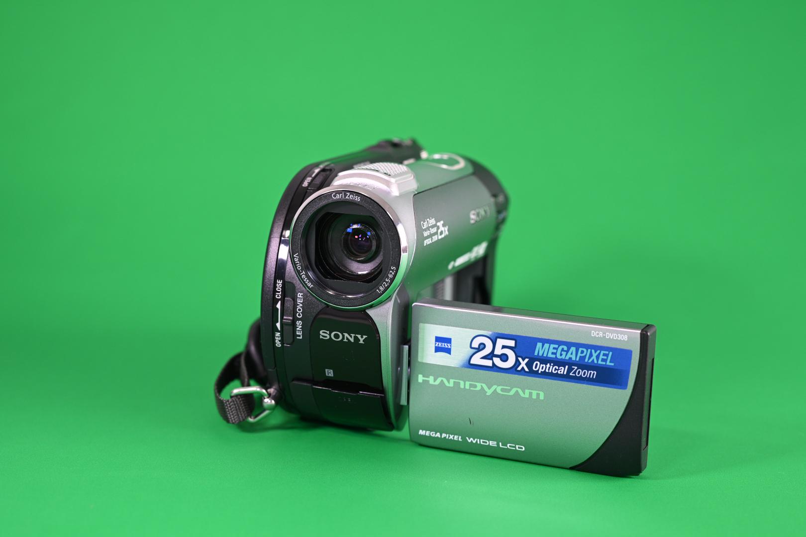 SONY ソニー DCR-VX2000 Handycam 3CCD #1217 SONY ソニー DCR-VX2000 Handycam 3CCD #1217 Sony DCR-VX2000 - описание