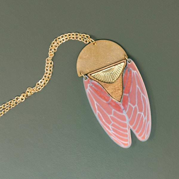 Cicada Iridescent necklace, Cicada neckless, wing necklace, iridescent necklace, insect wings jewelry, wood and acrylic necklace.