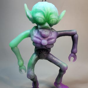 Saucer Man new repro  mumzey 6 inches tall retr0 b00tleg Rubber Jiggler  COLOR INFUSED UV Glow