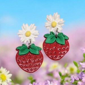 Strawberry Earrings Handmade Polymer Clay Berry Earrings Summer Dangle Earrings Fruit Jewelry Flower Studs Gift For Mother&#39;s Day Unique