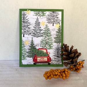 Vrolijke kerstkaart.  Boomboerderij met rode kerstkaart voor vrachtwagens. 5" x 7" - blanco binnenkant en geleverd met envelop.