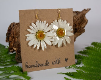 Real Daisy Flower Earrings, Epoxy Resin Flower Earrings, Handmade Leaf Resin Earrings, Resin Earring, Natural Jewelry for Her