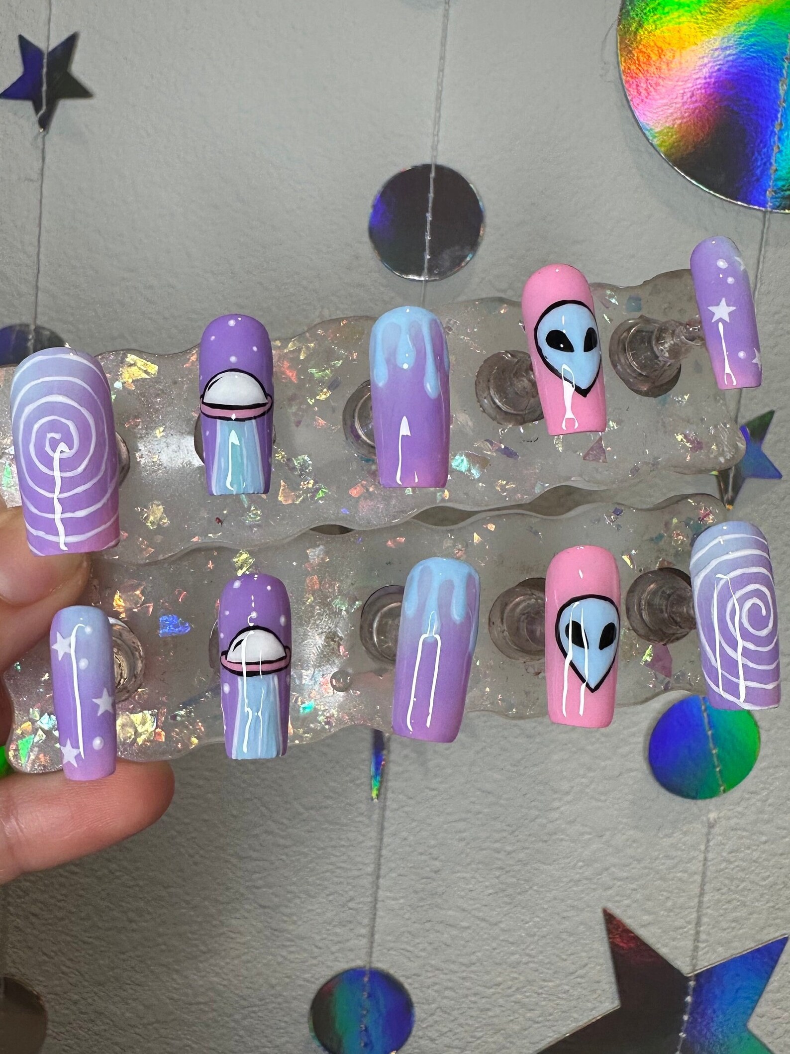 Alien & UFO Press on Nails. Space Nails. - Etsy