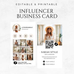 Può includere: Un biglietto da visita bianco e nero con un codice QR, icone dei social media e il testo "SARAH STYLE INFLUENCER" con informazioni di contatto. Il biglietto presenta anche un collage di foto di una donna in varie pose.