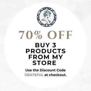 Peut inclure: Graphique circulaire avec du texte annon&ccedil;ant une promotion. Le texte indique "70% DE R&Eacute;DUCTION" au-dessus de "ACHETEZ 3 PRODUITS DANS MA BOUTIQUE". Le graphique comprend une illustration vintage d'un profil de femme et le code de r&eacute;duction "GRATEFUL".