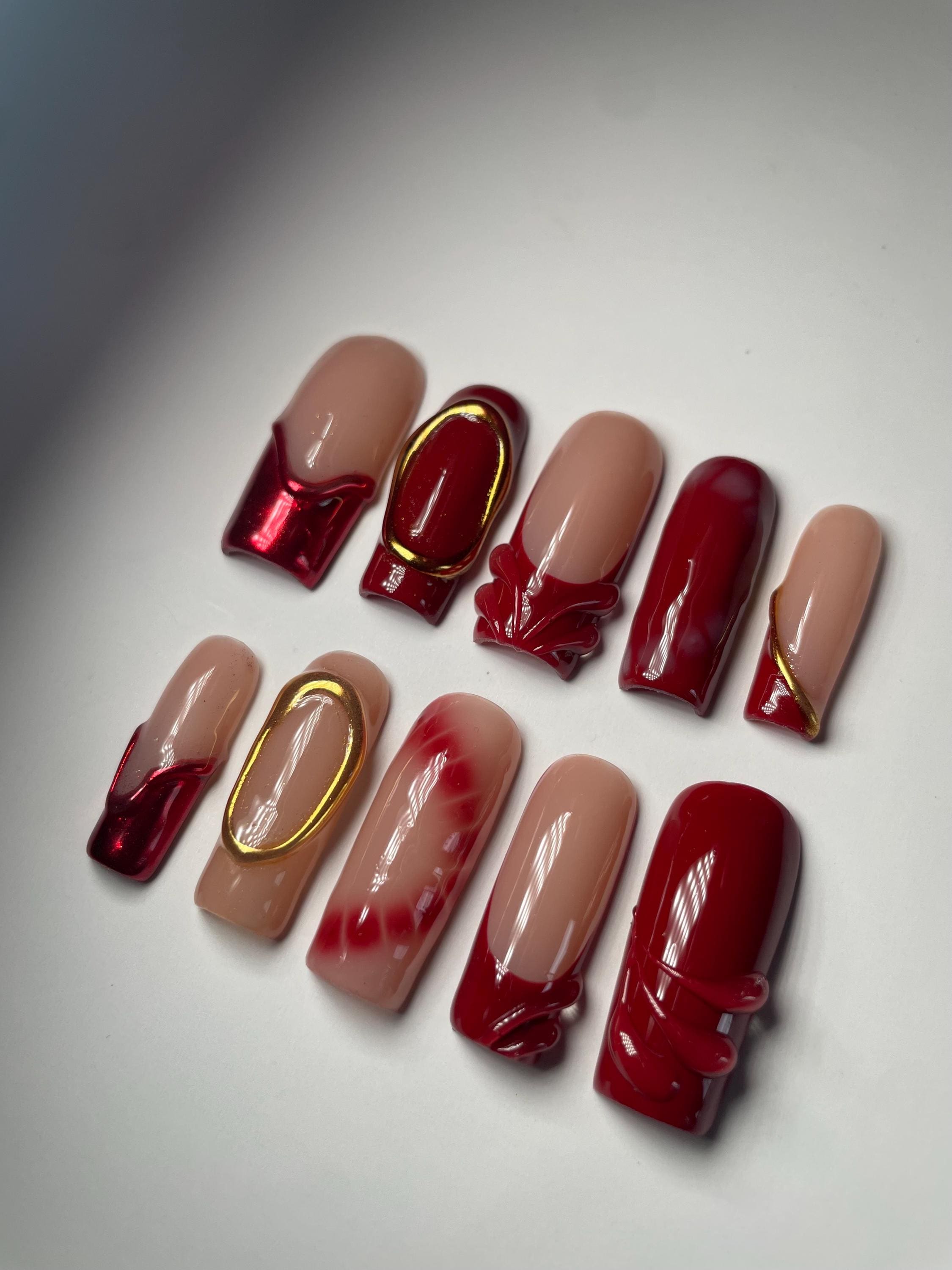 Maroon 3D Glow That Stuns