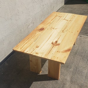 Reclaimed Pallet Wood Coffee Table