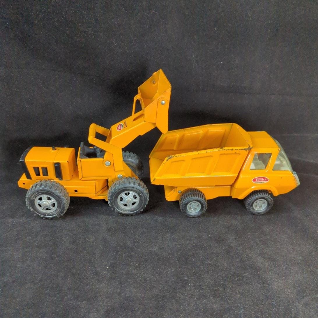 Vintage 1970s Tonka Orange Pressed Steel Dump Truck Front End