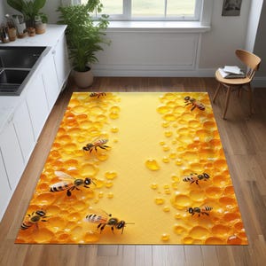 Kitchen Rug Honey Bee - Realistic Honeycomb Carpet - Cozy Farmhouse Decor - Non-Slip Washable Mat for Kitchen & Dining Area